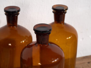 Frascos de vidrio antiguos (c.1920). Conjunto de 3 piezas #60