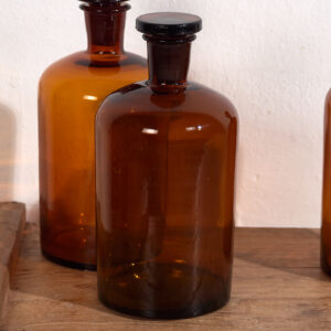 Frascos pequeños de farmacia antiguos (c.1920). Conjunto de 3 piezas #61