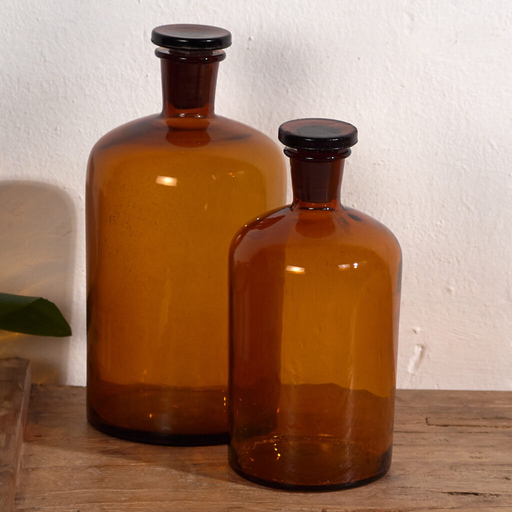 Antiguos frascos de farmacia (c.1920). Conjunto de 2 piezas #63