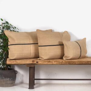 Cojín de lino antiguo de rayas negras