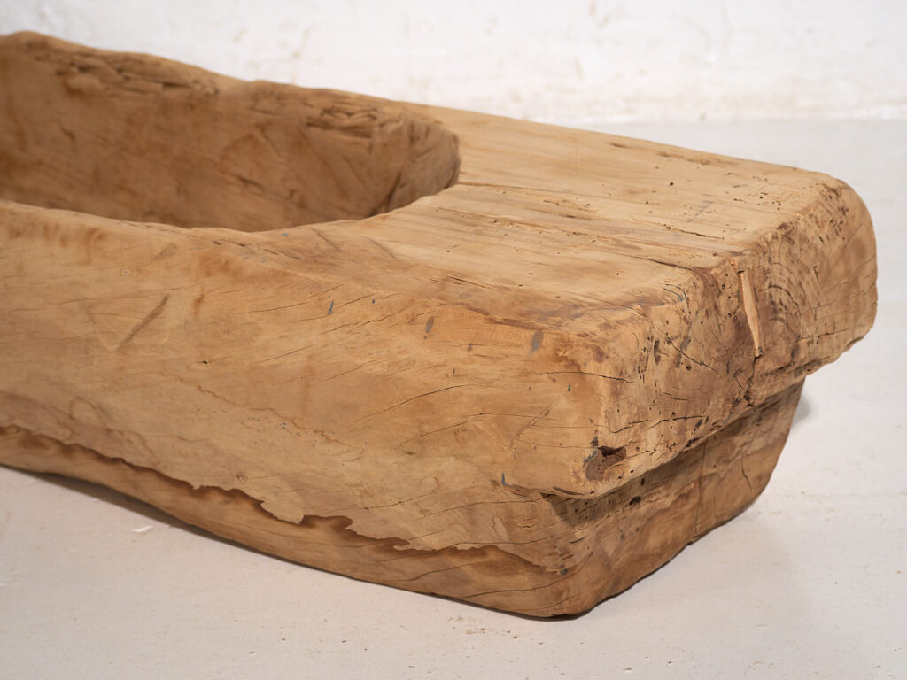 Bandeja grande antigua de estilo primitivo (c.1900) #1