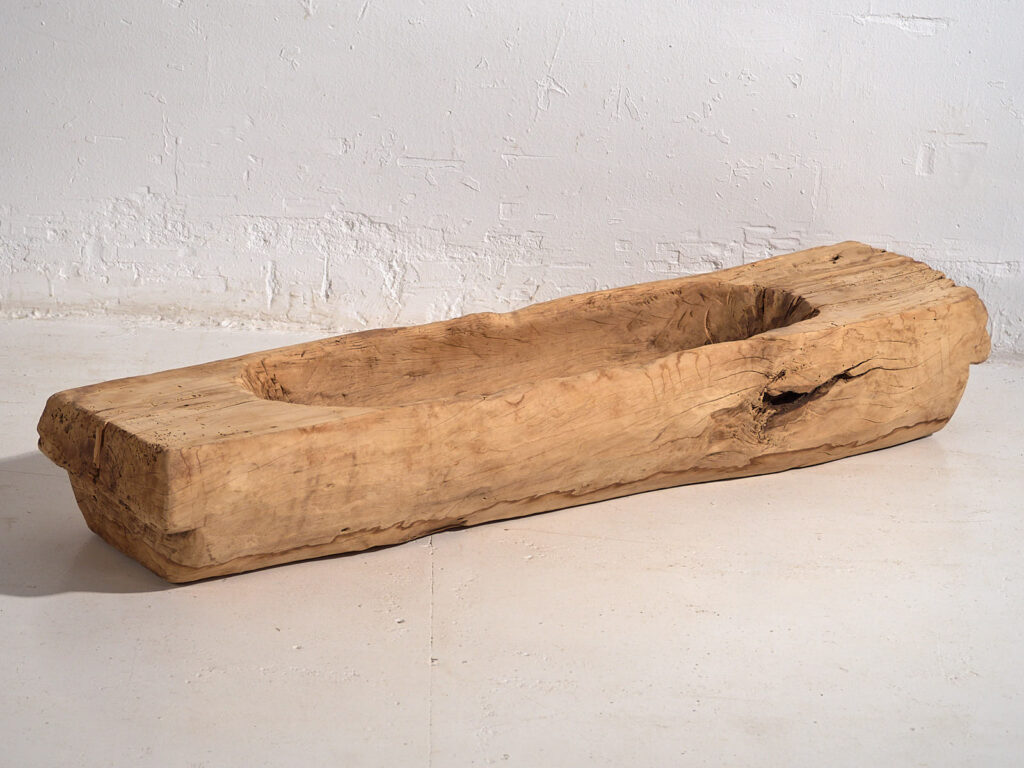 Bandeja grande antigua de estilo primitivo (c.1900) #1