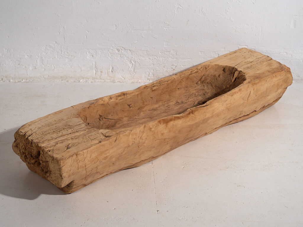 Bandeja grande antigua de estilo primitivo (c.1900) #1