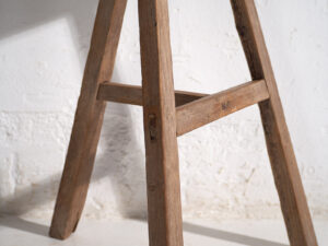 Taburete antiguo de estilo wabi sabi (c.1900) #6