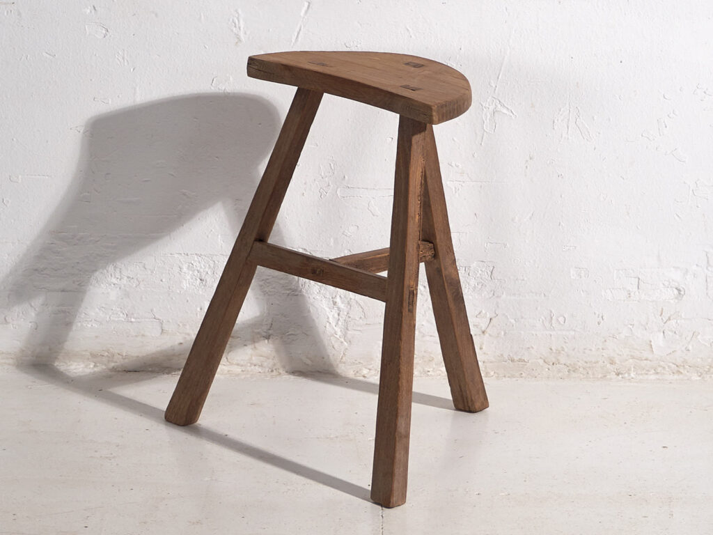 Taburete antiguo de estilo wabi sabi (c.1900) #6