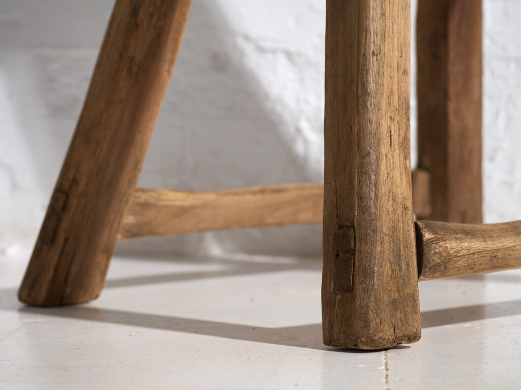 Taburete rectangular primitivo antiguo (c.1920) #2