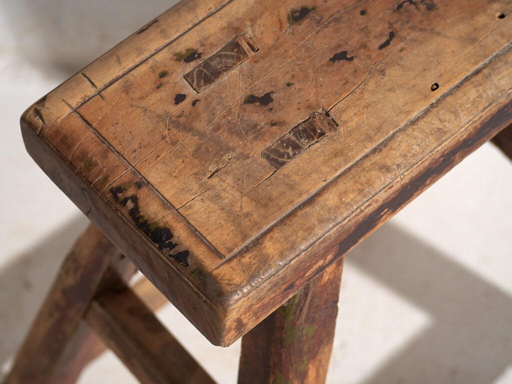 Ancien tabouret rectangulaire (c.1920) #3