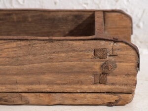 Antiguo molde de ladrillos oriental (c.1900)