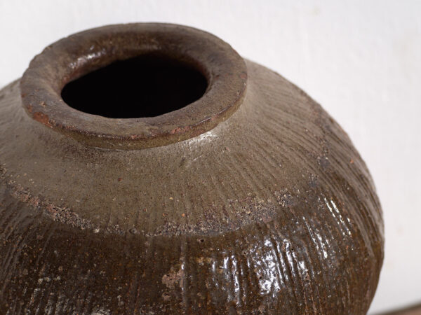 Antique Chinese ceramic vase in dark shades (c.1900) #5