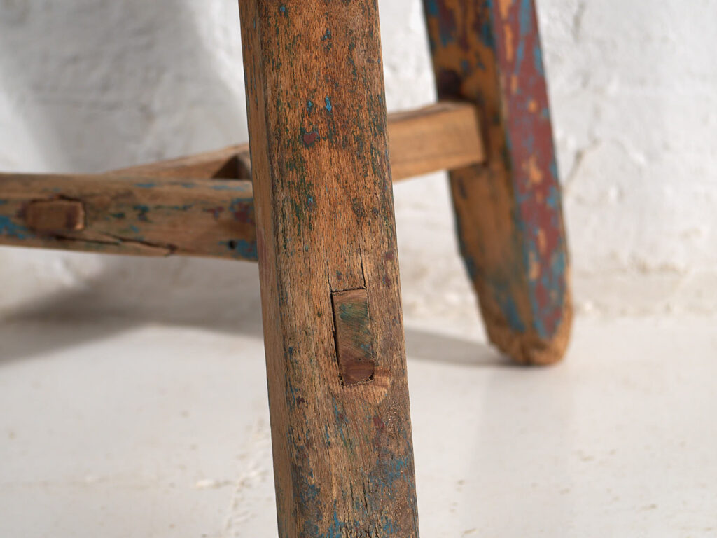 Taburete antiguo con pátina de color azul cielo (c.1900) #26