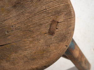 Taburete antiguo con pátina de color azul cielo (c.1900) #26