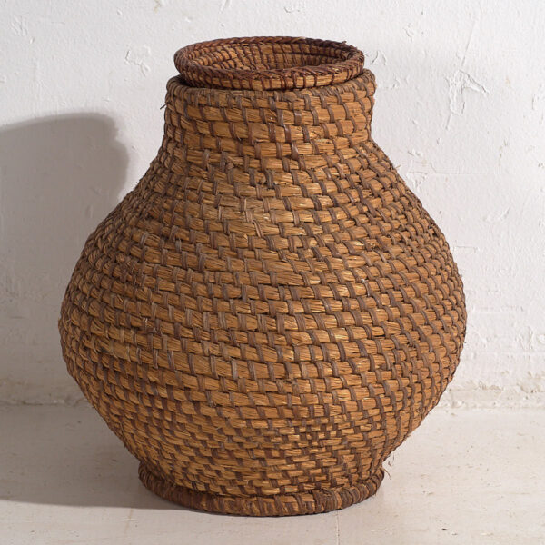 Cesta con tapa antigua (c.1920) #1