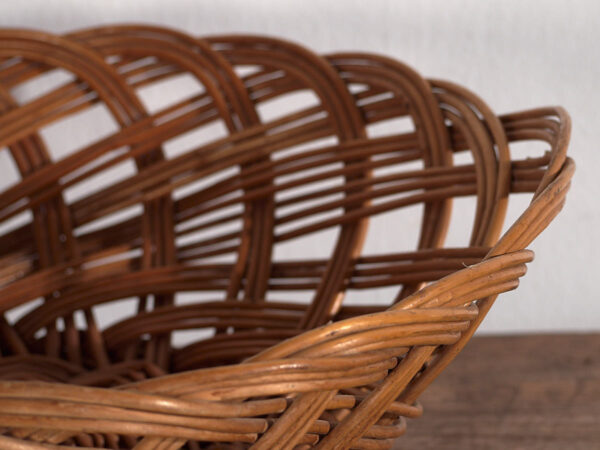 Cesta pequeña de mimbre antigua (c.1920) #3