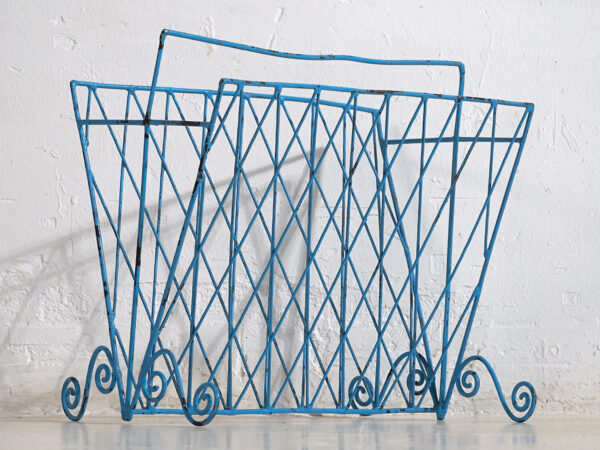 Revistero metálico de estilo vintage (c.1950)