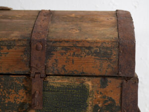 Coffre ancien à patine verte (c.1900) #32