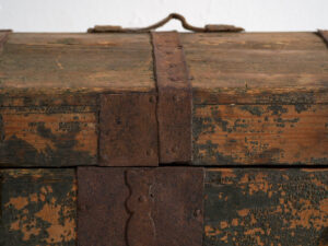 Coffre ancien à patine verte (c.1900) #32