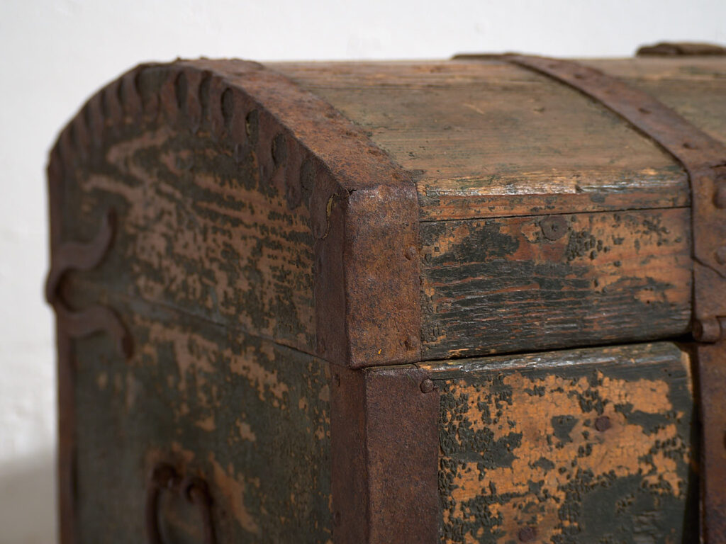Coffre ancien à patine verte (c.1900) #32