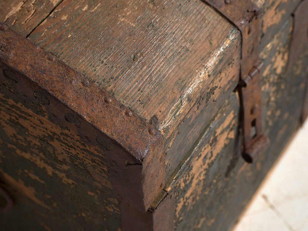 Coffre ancien à patine verte (c.1900) #32