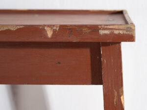 Ancien support pour plante rouge bordeaux (vers 1920)