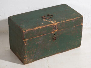 Ancienne boîte militaire verte (c.1910) #1