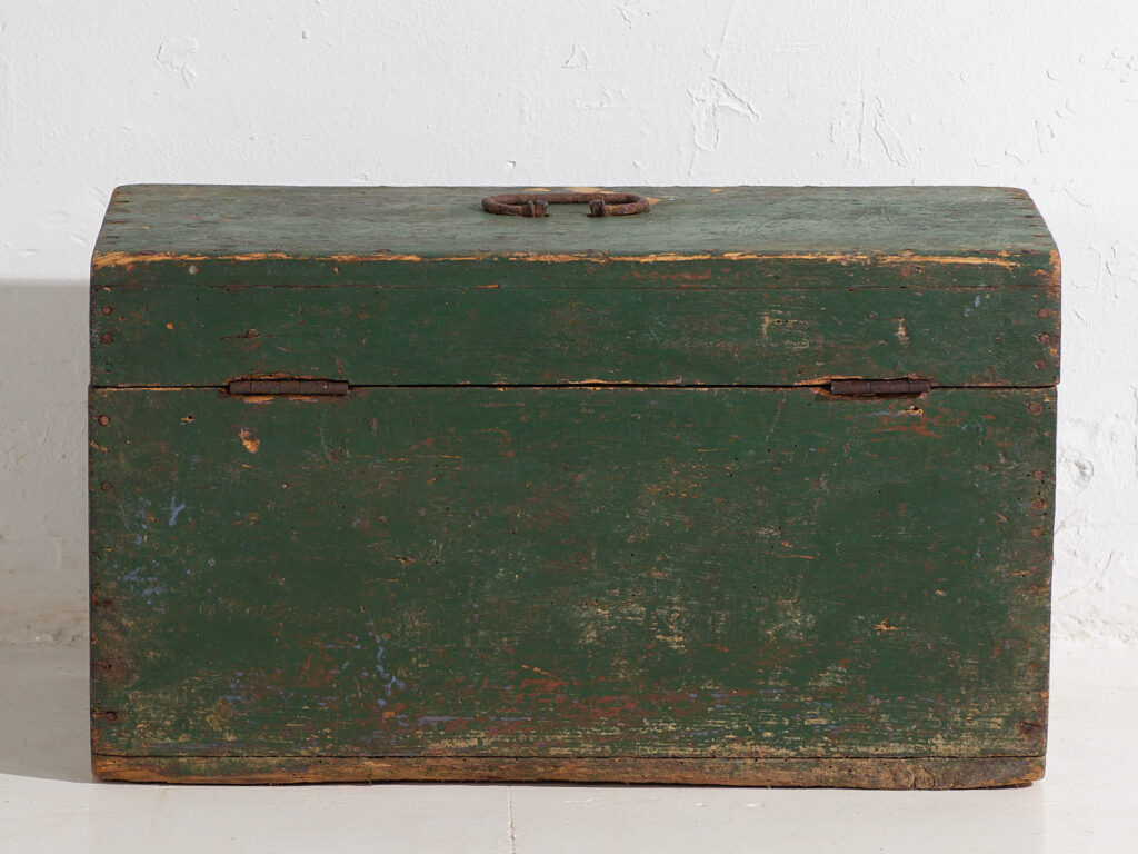 Ancienne boîte militaire verte (c.1910) #1