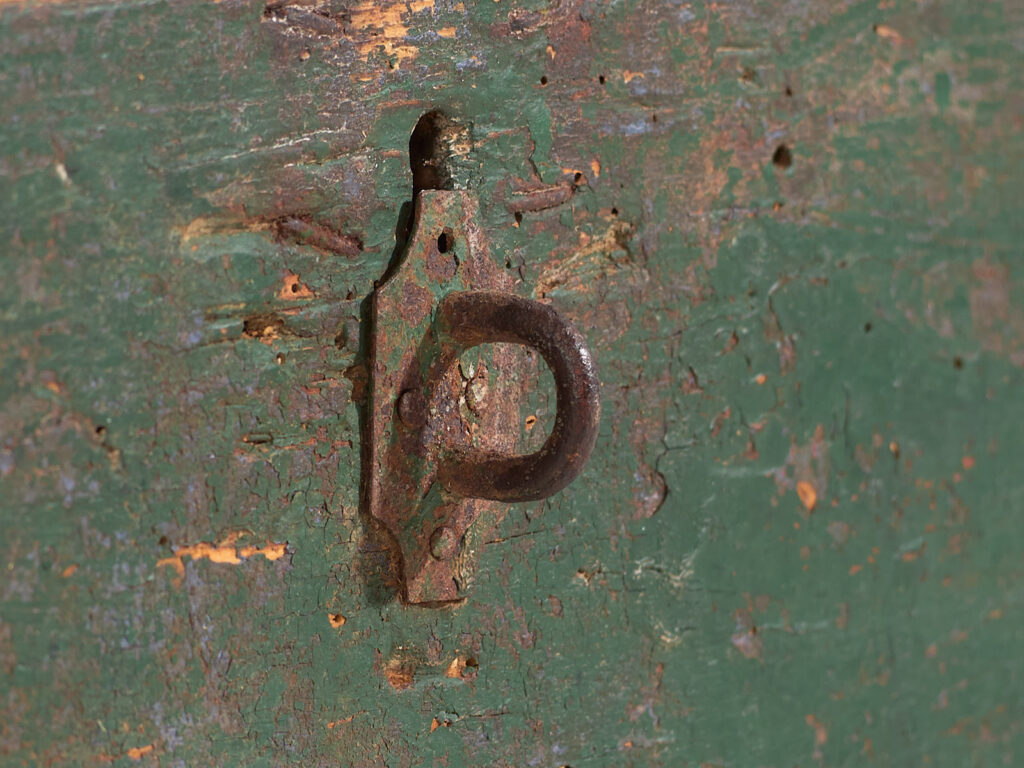 Ancienne boîte militaire verte (c.1910) #1