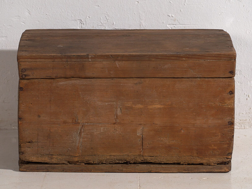 Pequeño cofre antiguo (c.1900) #6