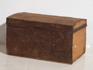 Small antique chest with metal frame (c.1920) #11