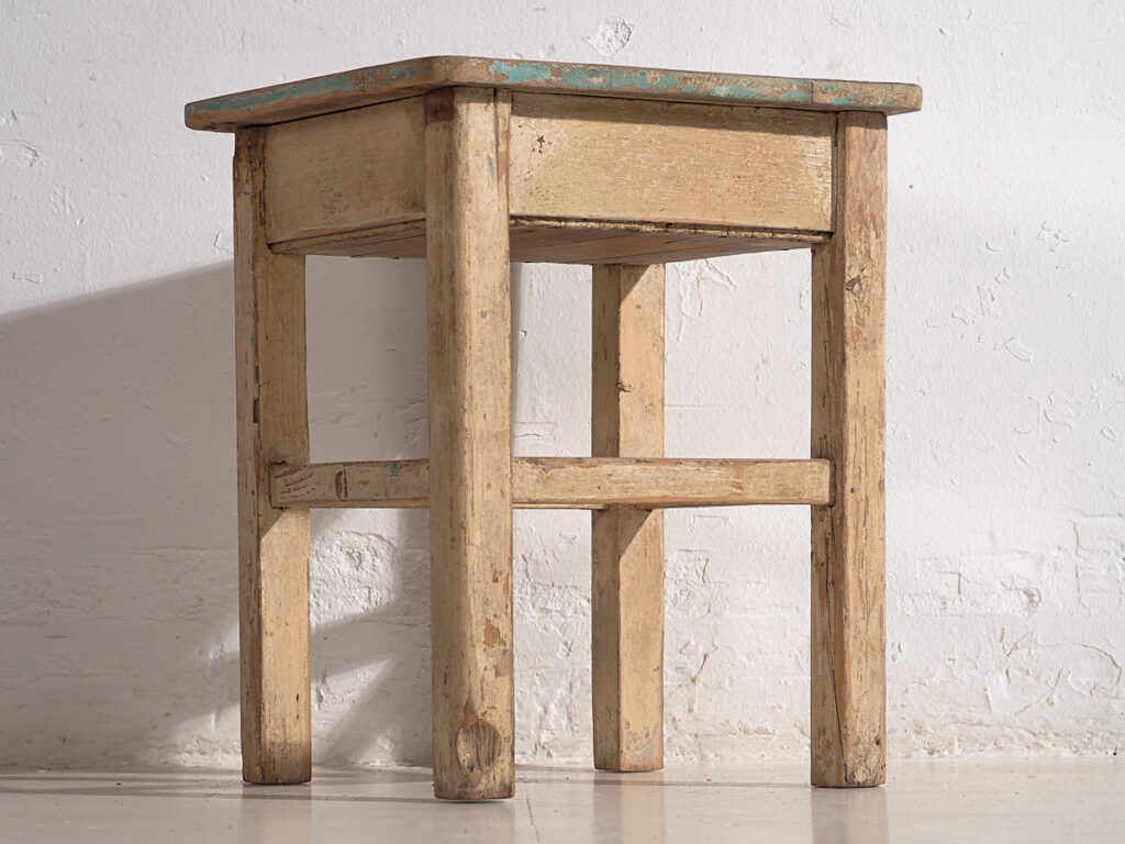 Mesita antigua de madera maciza (c.1920) #13