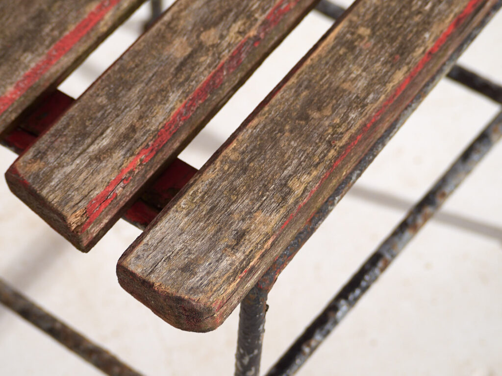 Ancienne chaise de jardin pour enfant (c.1920)