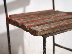 Ancienne chaise de jardin pour enfant (c.1920)