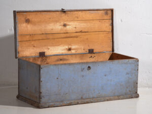 Cofre antiguo de color azul (c.1920) #46