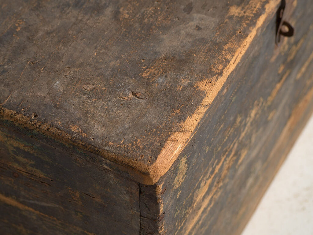 Antiguo baúl de municiones en color azul cobalto (c.1900) #64