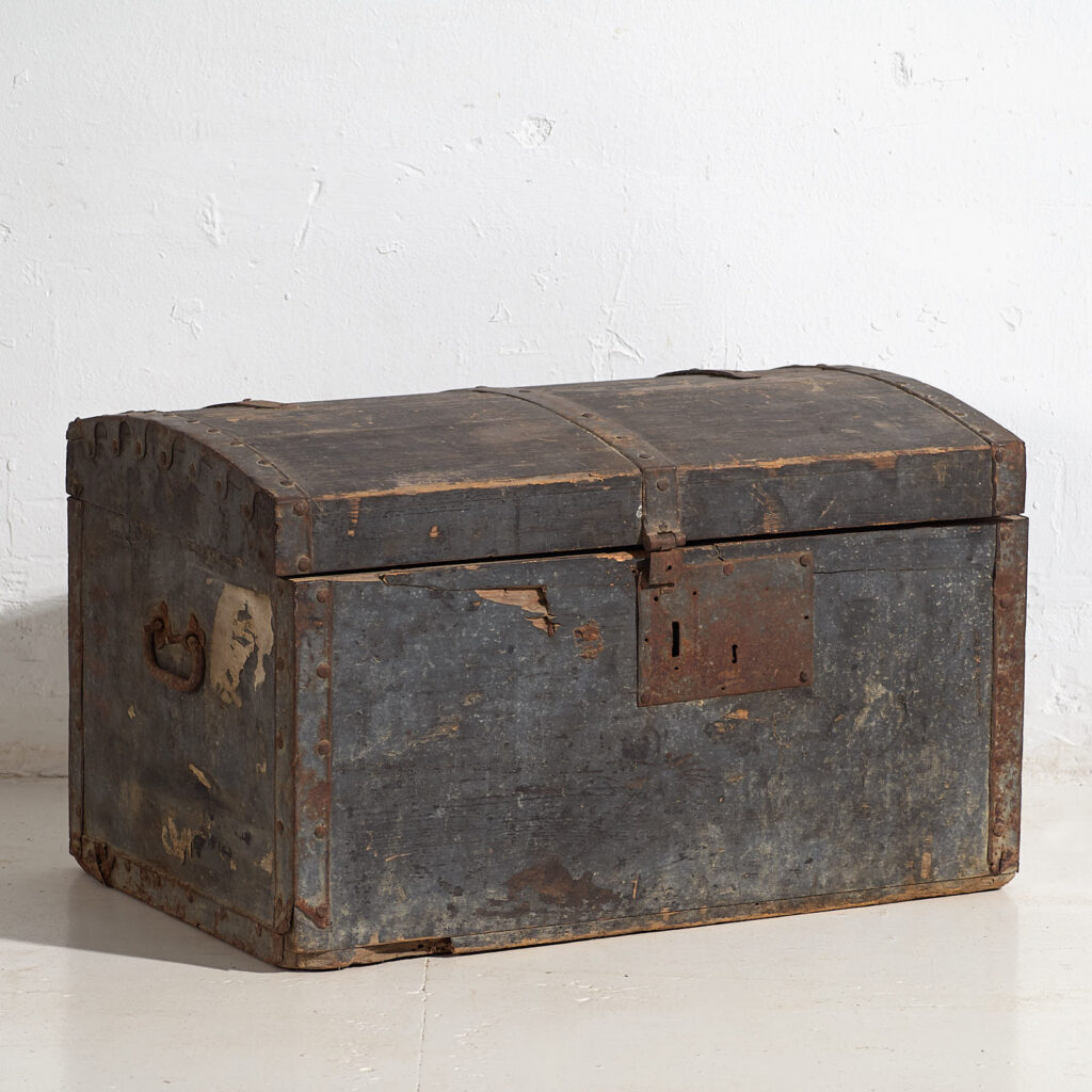 Antique dark toned chest (c.1910) #65