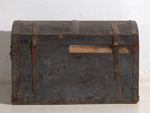 Antiguo cofre de tonos oscuros (c.1910) #65