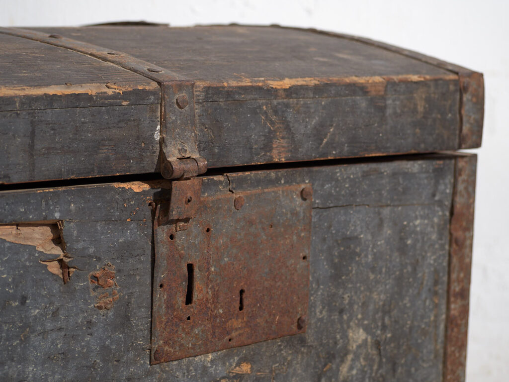 Antique dark toned chest (c.1910) #65