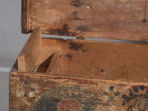 Ancien coffre peint à motifs floraux (c.1900) #72