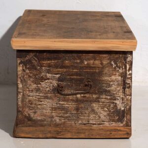 Antiguo baúl pequeño con motivos florales (c.1920) #73