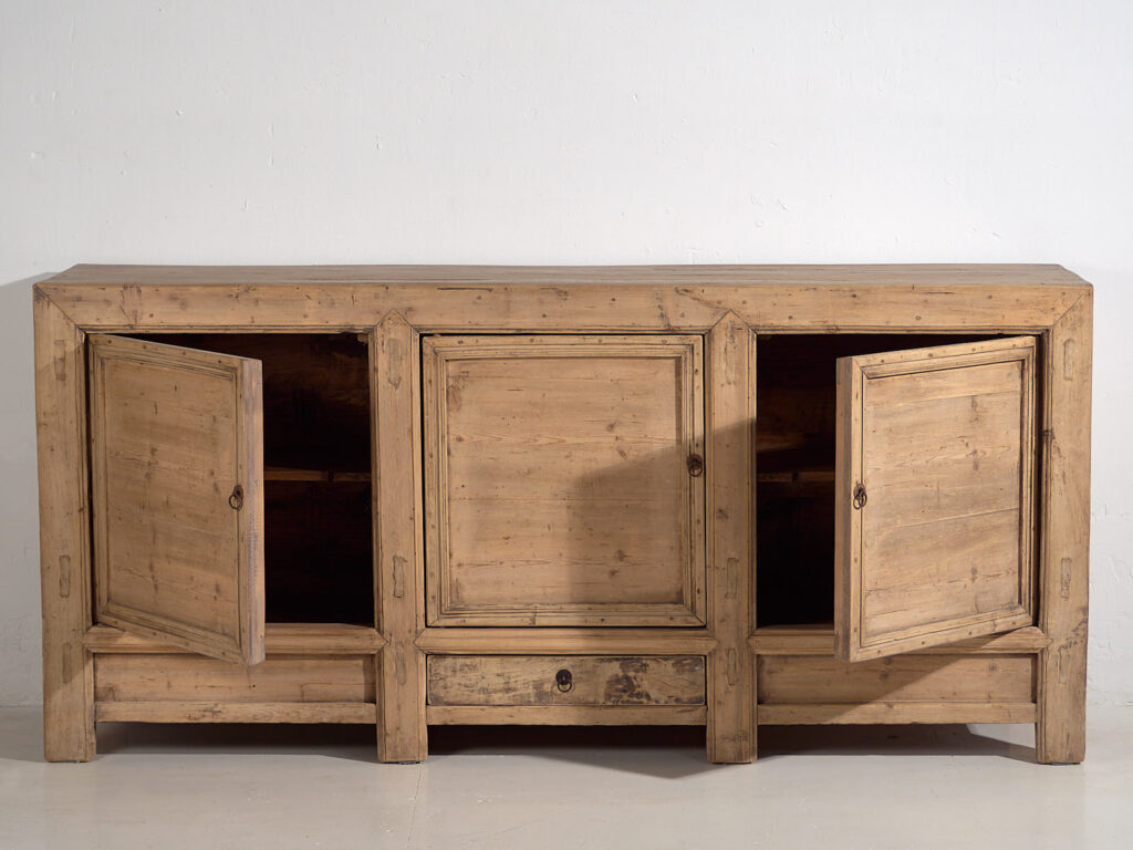 Aparador grande antiguo de tres puertas (c.1900) #38