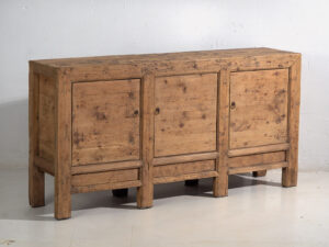 Aparador antiguo de tres puertas (c.1900) #2