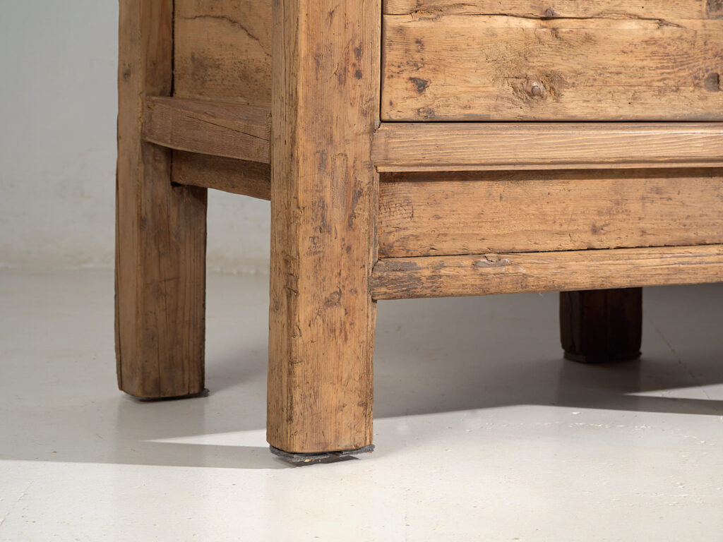 Buffet ancien à trois portes (vers 1900) #2