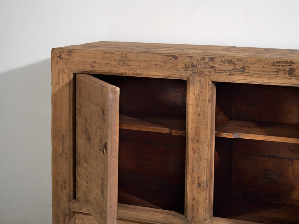 Buffet ancien à trois portes (vers 1900) #2