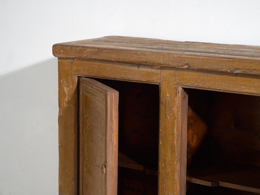Aparador antiguo con pátina de color ocre (c.1900) #11