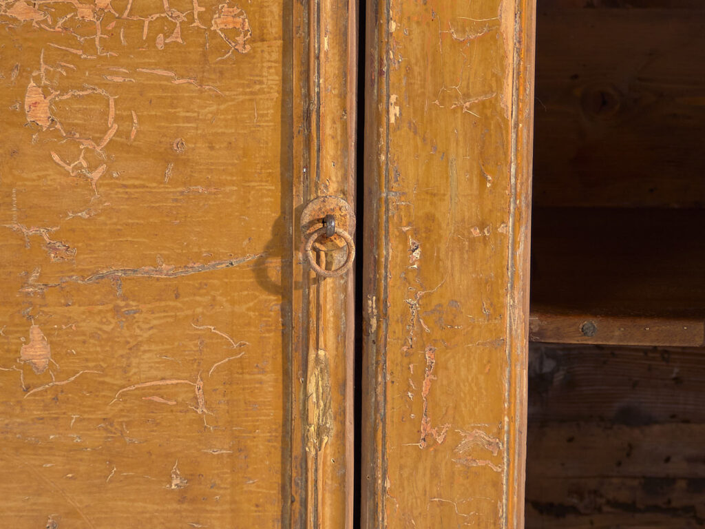 Aparador antiguo con pátina de color ocre (c.1900) #11