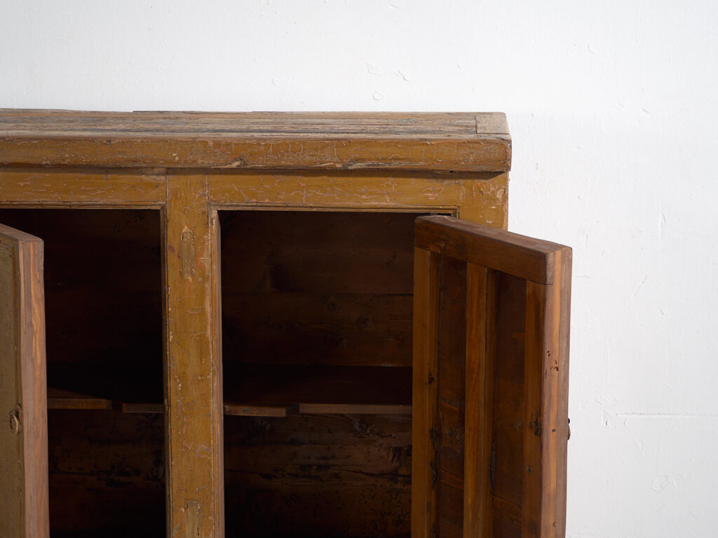 Aparador antiguo con pátina de color ocre (c.1900) #11
