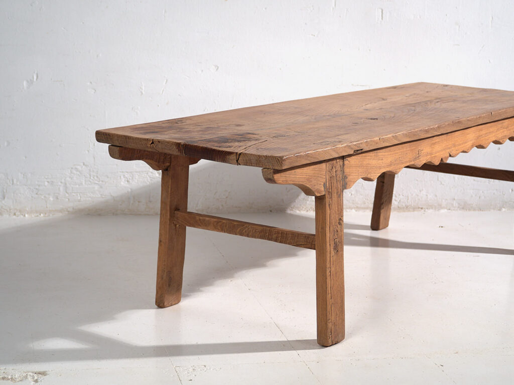 Mesa de centro oriental antigua (c.1900) #40