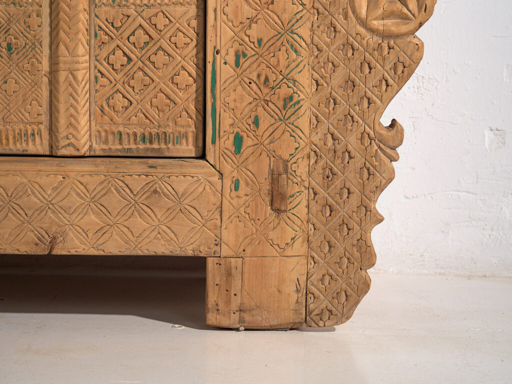 Aparador bajo antiguo de estilo oriental (c.1900) #56