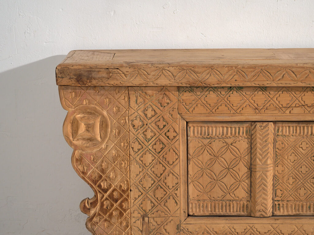 Aparador bajo antiguo de estilo oriental (c.1900) #56