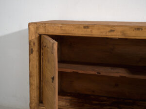 Ancien buffet à deux portes (vers 1900) #1