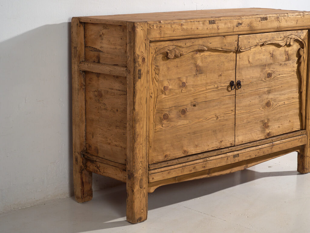 Ancien buffet à deux portes (vers 1900) #1